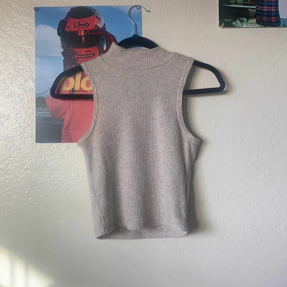 TAN TURTLENECK